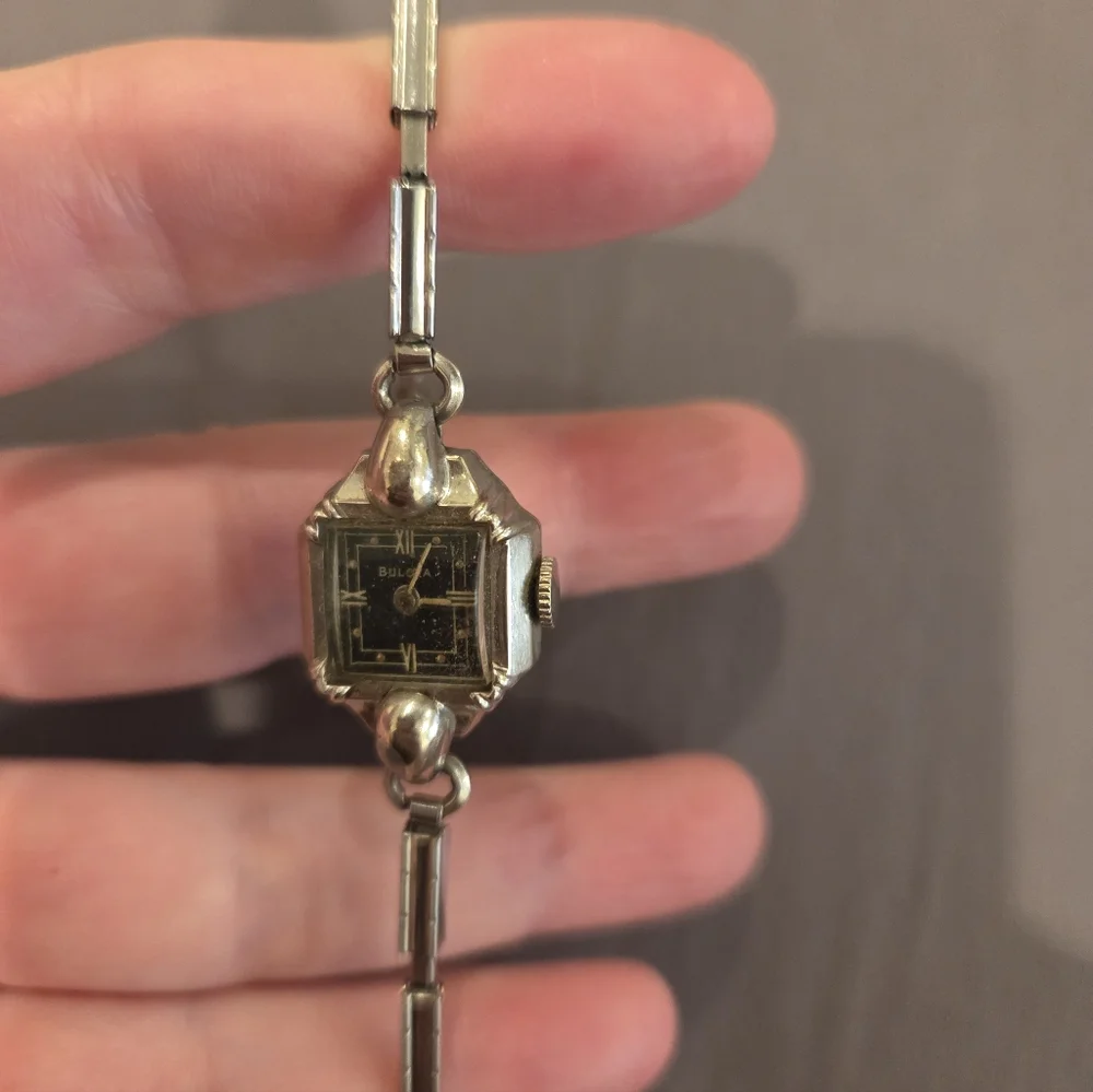 BULOVA VINTAGE NON-FUNCTIONING WOMENS WATCH -  SERIAL # M542432 - Picture 4 of 8